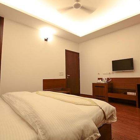 Css Abode Hotel Noida Exterior foto